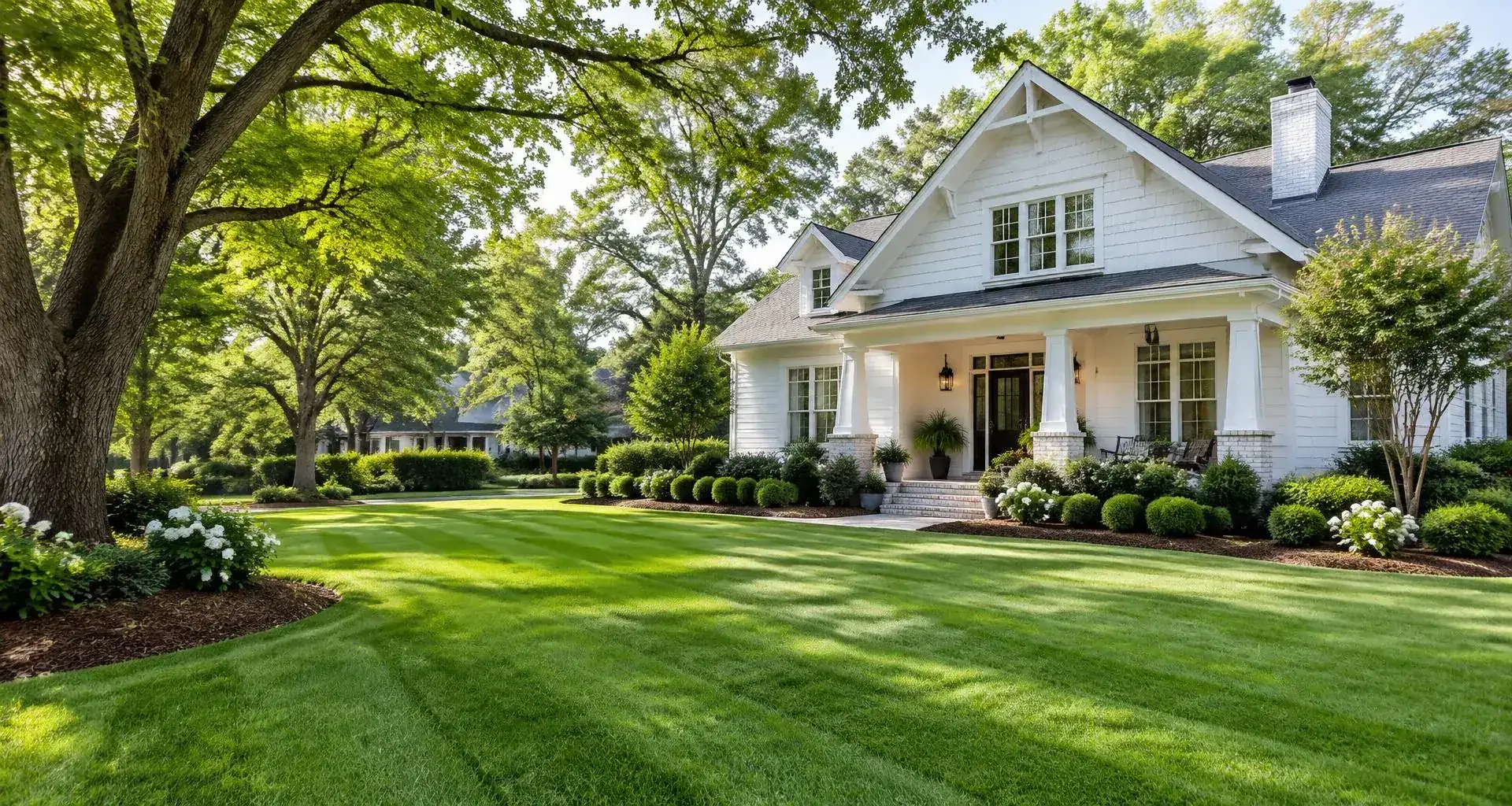 Landscape inspiration: a neatly maintained residential lawn